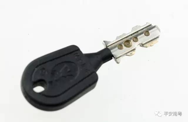 Iqxe-fyetwtf9774929.jpg
