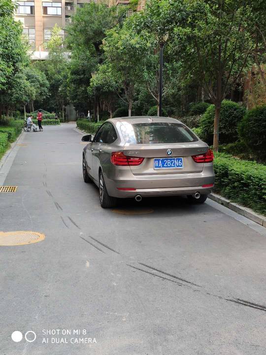 222643ns9d8sxa4fycidys.jpg